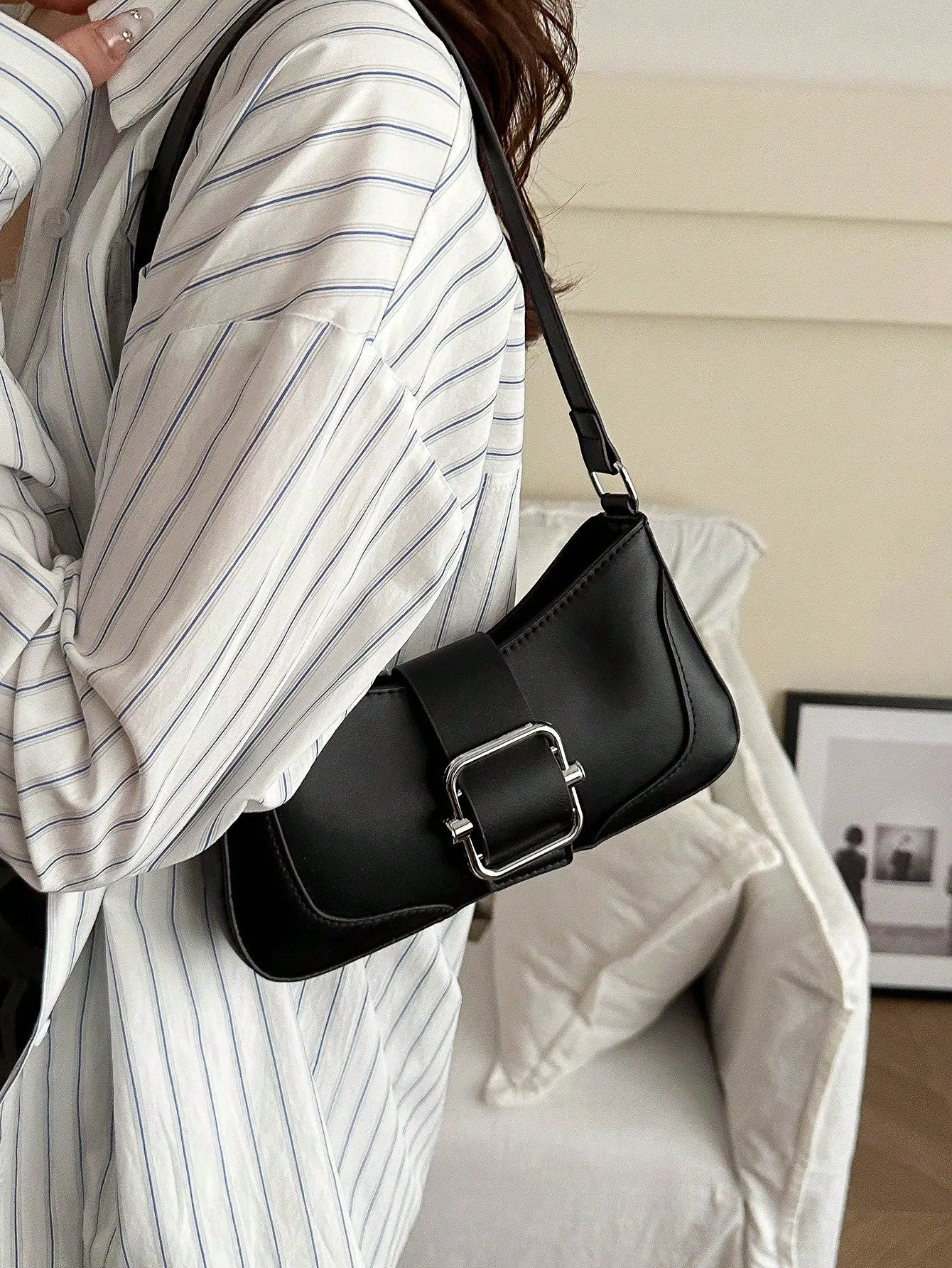 Solid Color Retro Armpit Shoulder Bag - Black