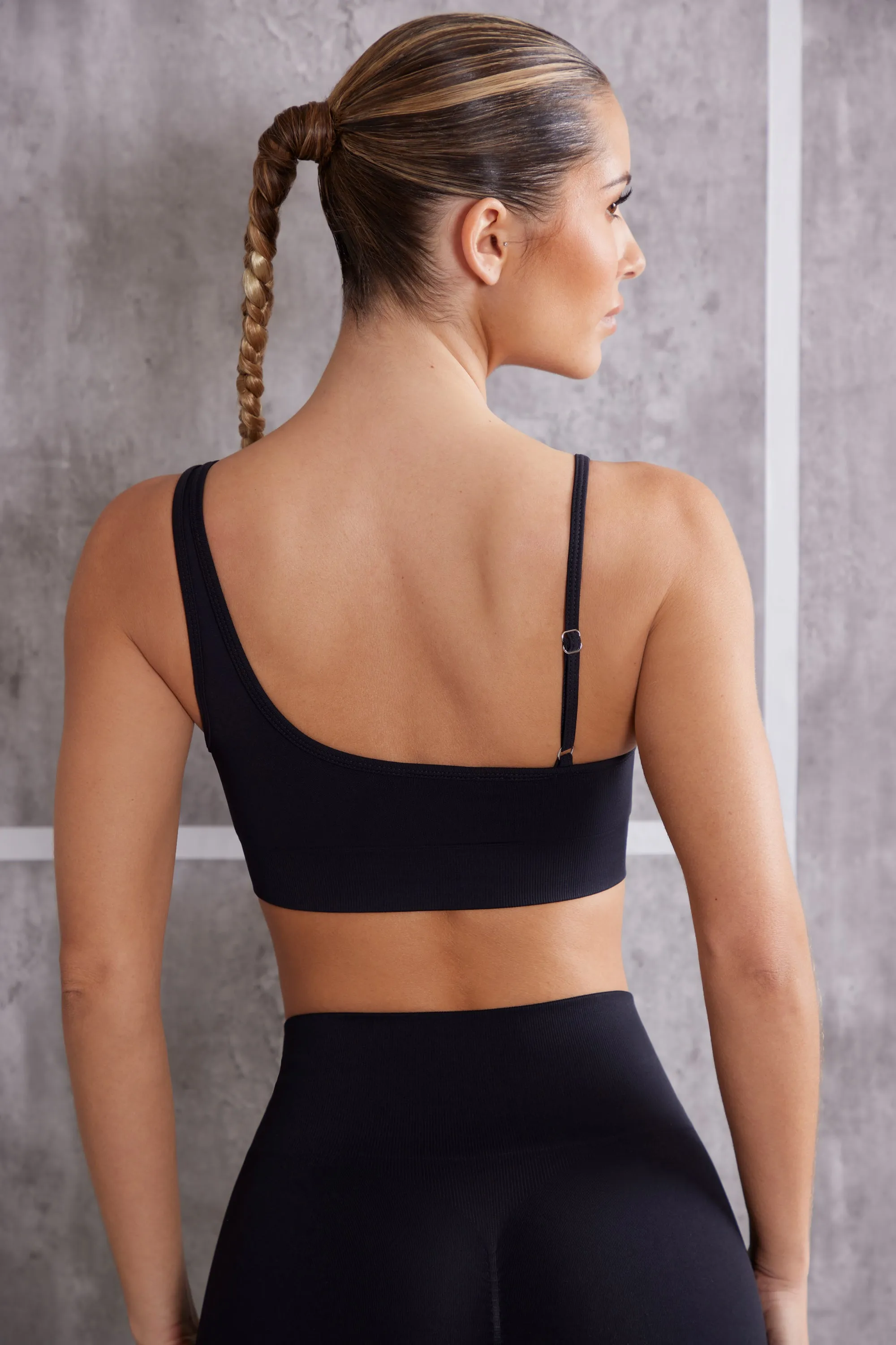 Stretch - Asymmetric Sports Bra in Jet Black