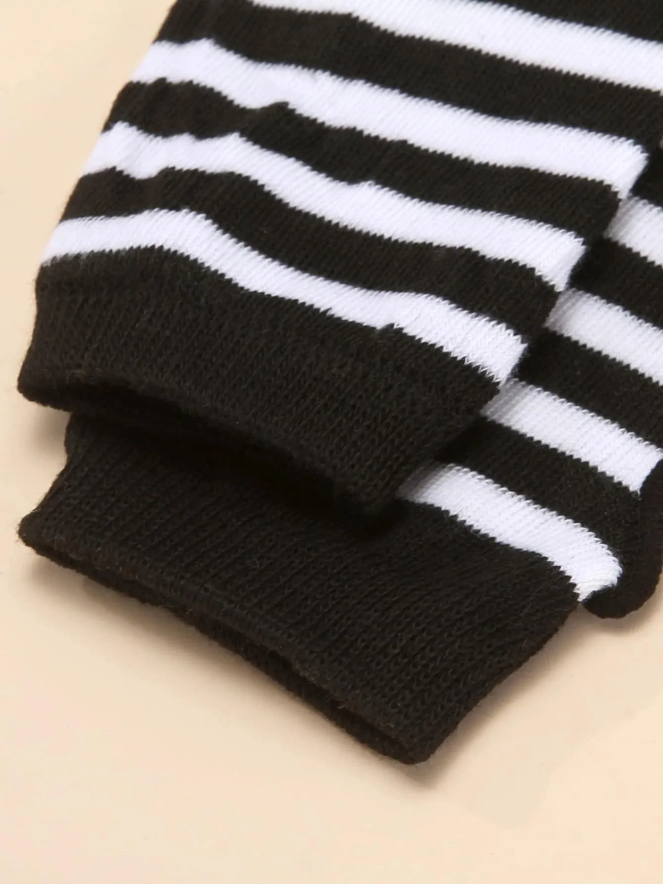 Striped Long Gloves & Over The Knee Socks - Black and White- FD ⚡