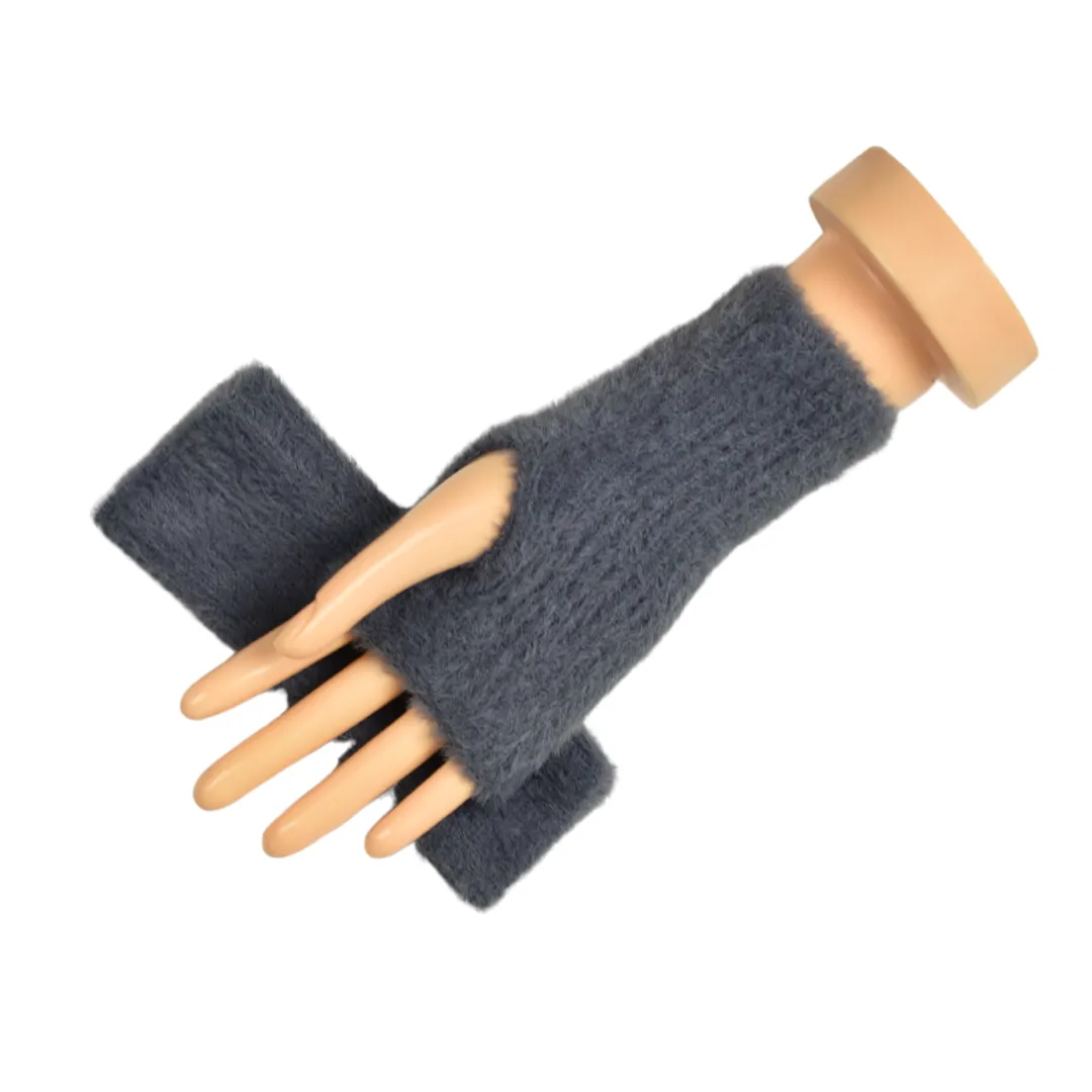 THSG1113: Grey: Fluffy Fingerless Gloves