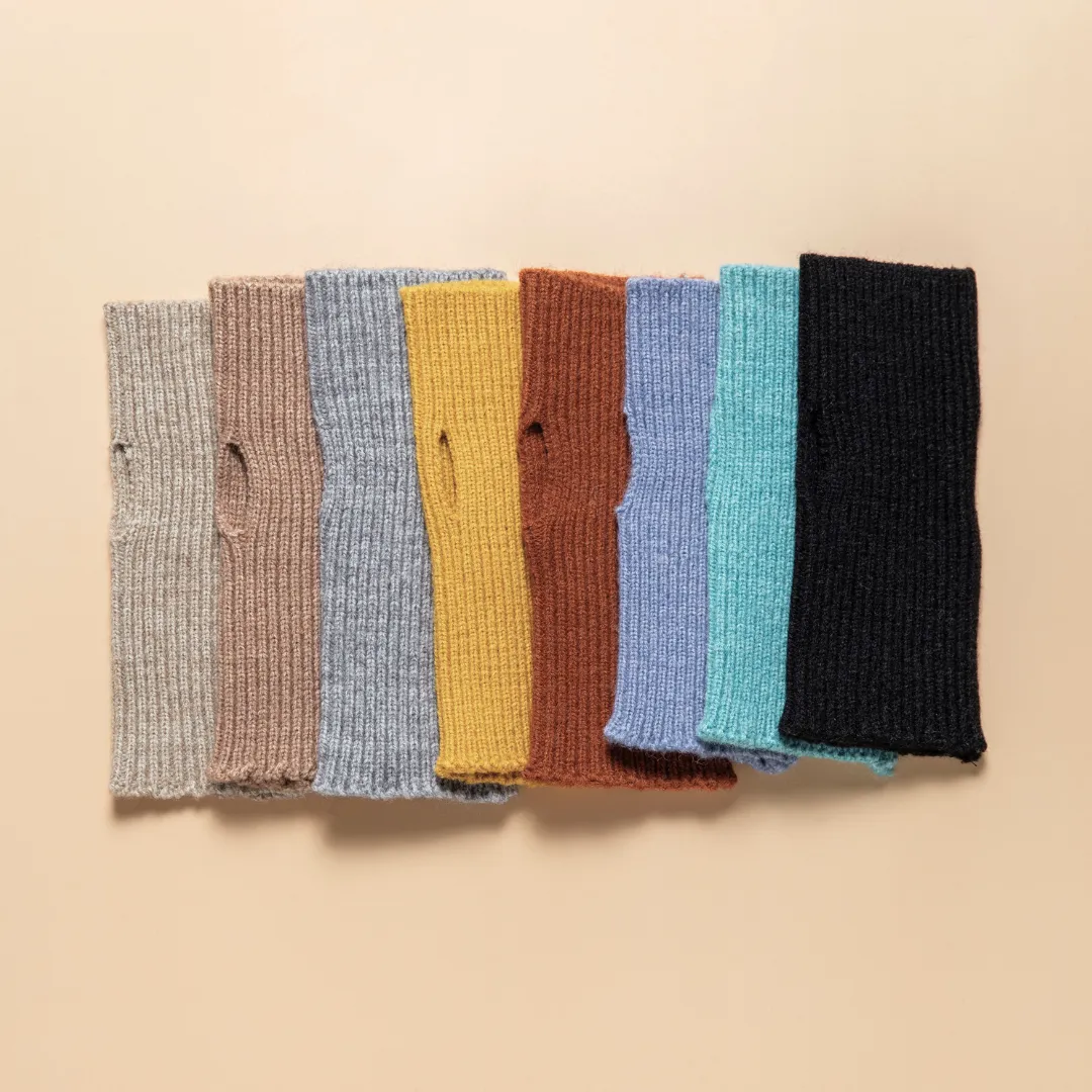 THSG1123: Dusty Blue: Ribbed Fingerless Gloves