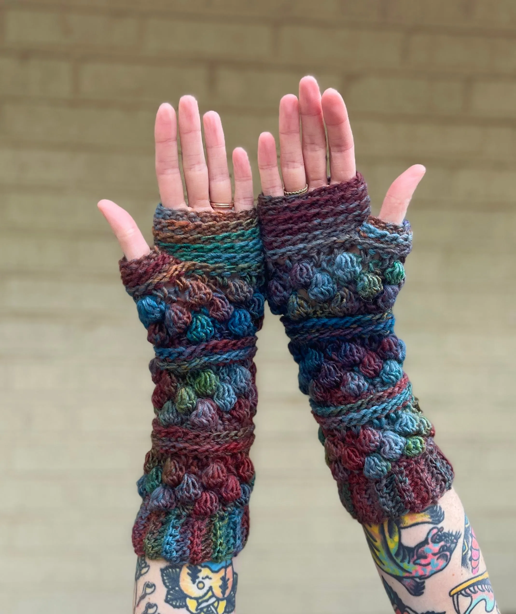 Tidepool Wobble Bobble Gloves