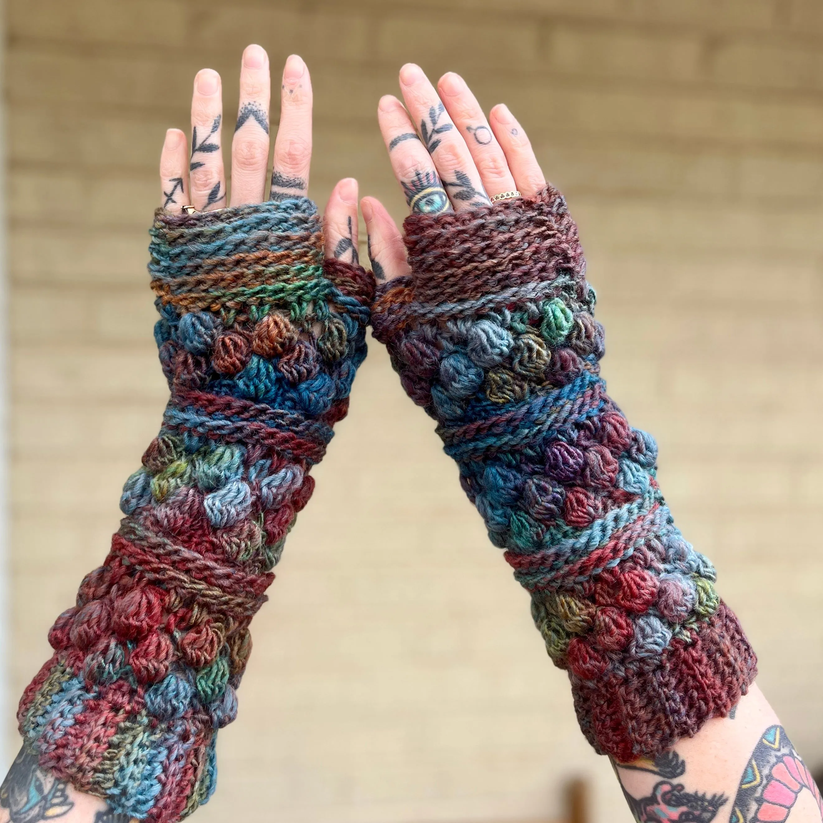 Tidepool Wobble Bobble Gloves