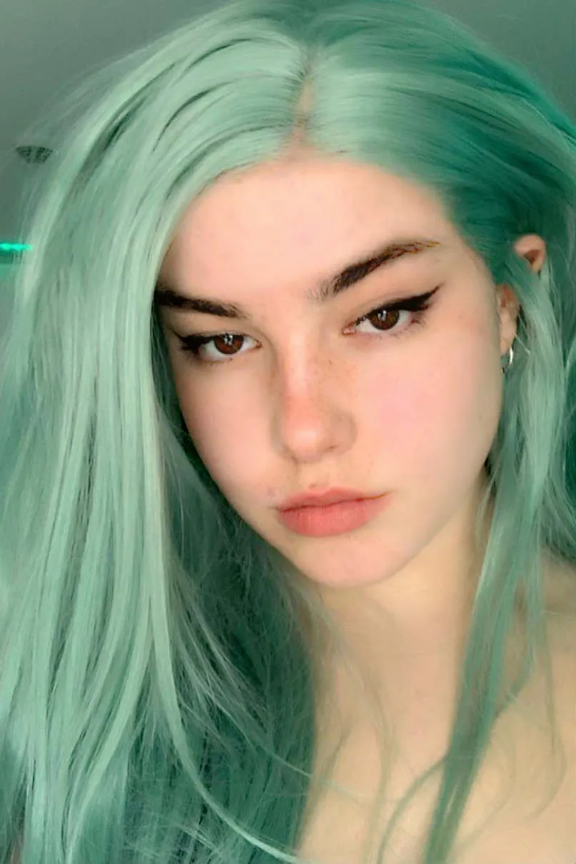 Truth｜Synthetic Swiss Lace Front Wig