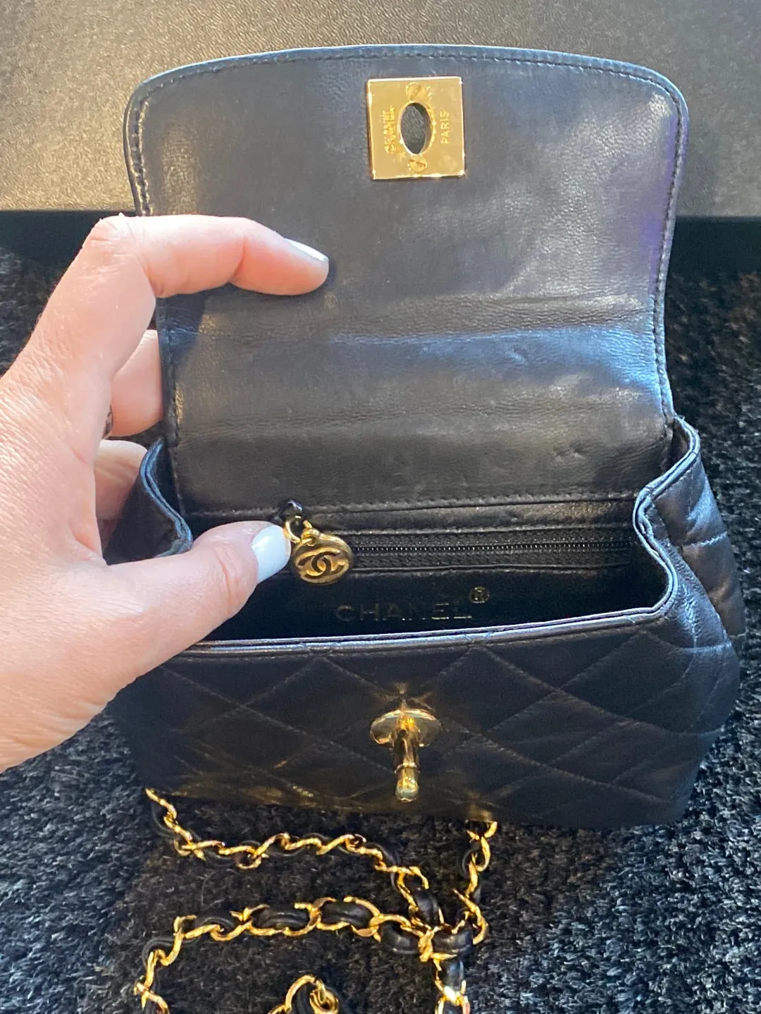 VINTAGE: Chanel Black Quilted Chain Belt Fanny Pack