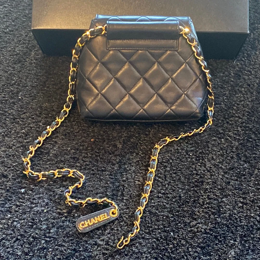 VINTAGE: Chanel Black Quilted Chain Belt Fanny Pack