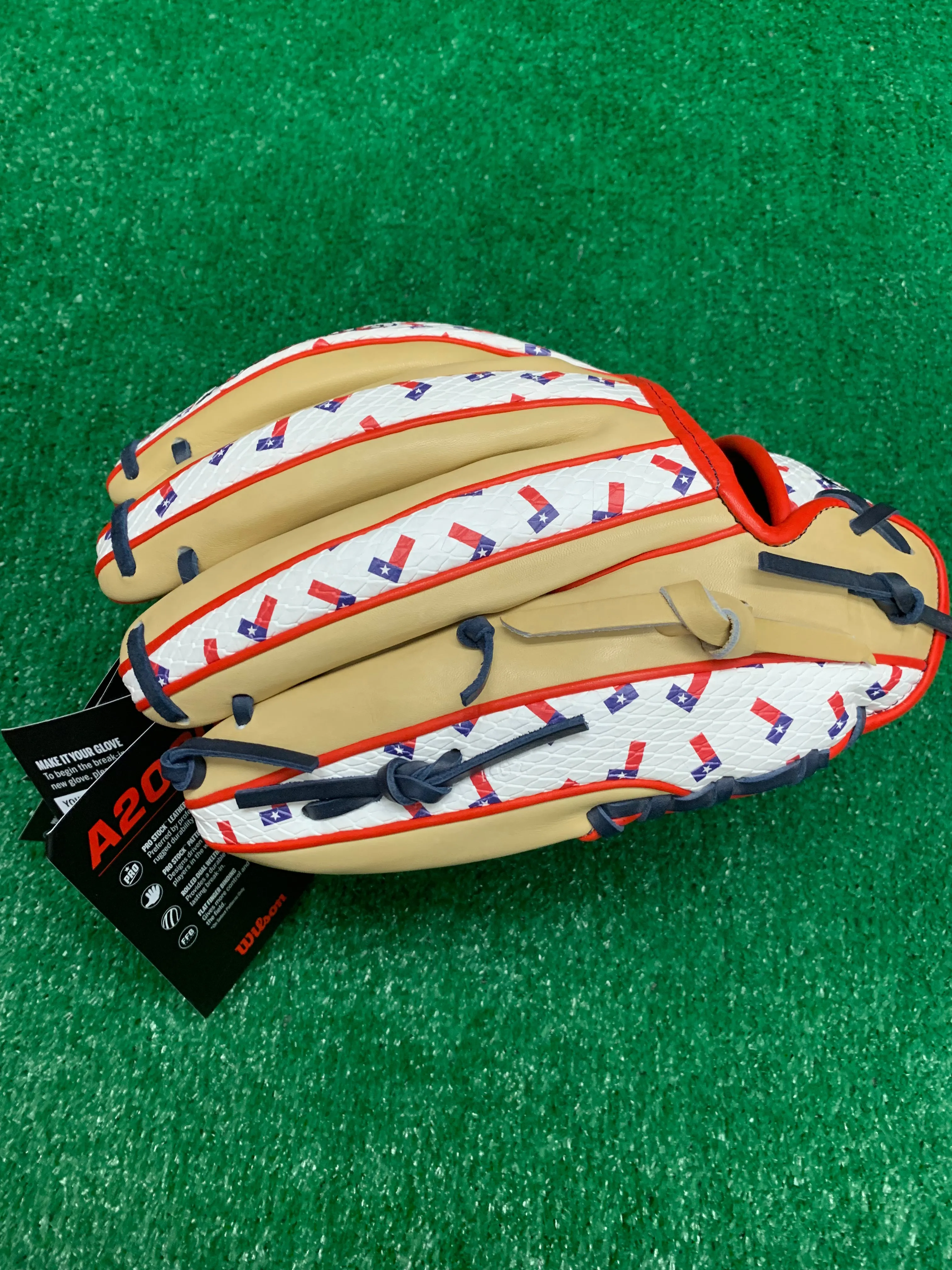 Wilson A2000 11.5" 1786 Texas Custom Baseball Glove
