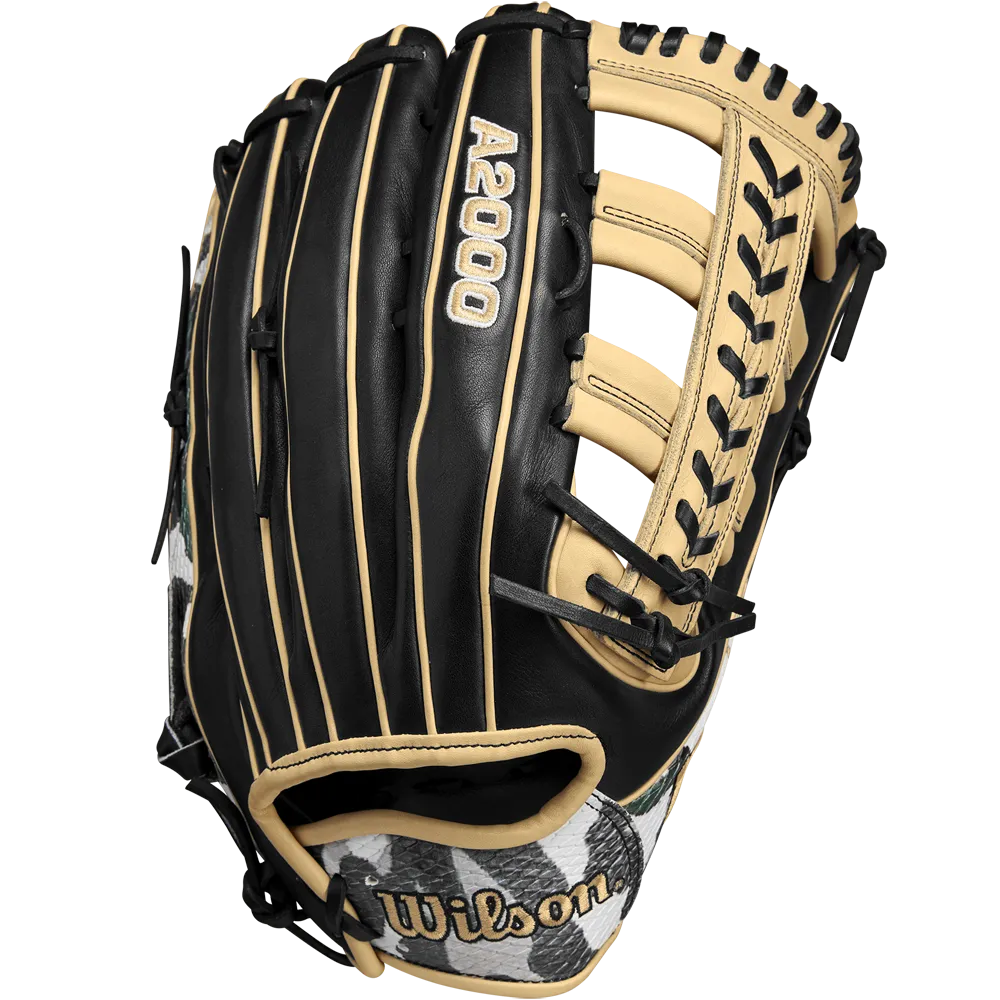 Wilson A2000 1810 12.75" Baseball Glove - Winter 2024: WBW1025271275