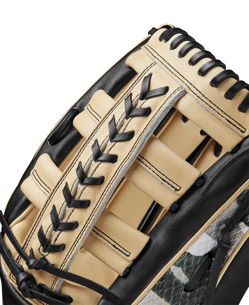 Wilson A2000 1810 12.75" Baseball Glove - Winter 2024: WBW1025271275