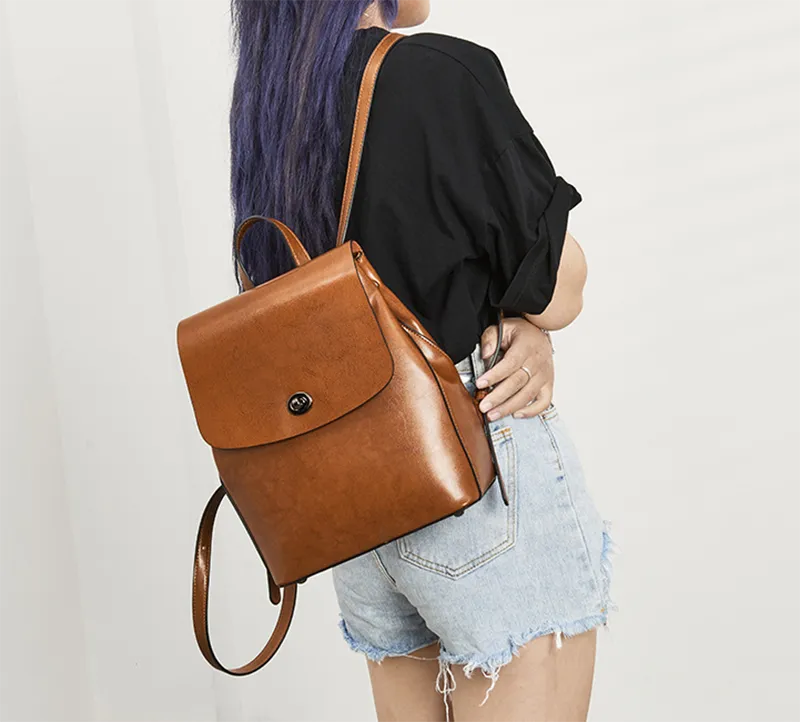 Women's Top Grain Leather Backpack Simple Style City Backpack Natural Cowhide Leather Rucksack Classic Elegant Leather Backpack