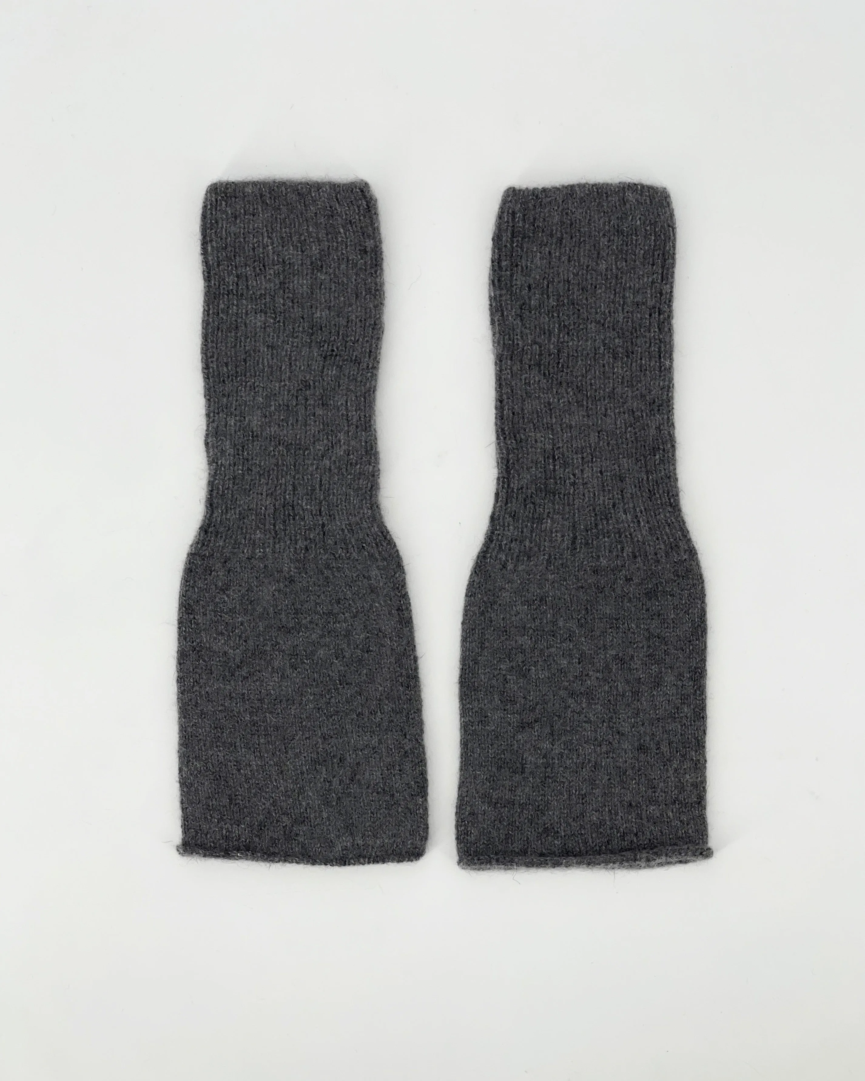 Yunca Fingerless Gloves by Maison Enku